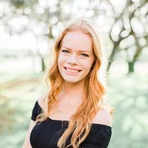 Meet your Posher, Nicole